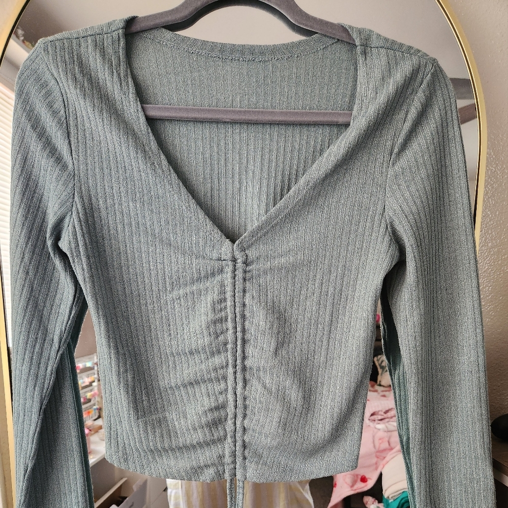SHEIN Green Ruched Ribbed Crop Blouse - Picture 2 of 3
